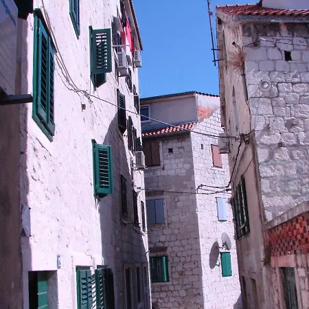 Single In The Heart Of * Split